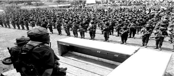 El Subcomandante Insurgente Marcos, de las montañas del sureste mexicano, a la lucha interminable: El despertar del EZLN