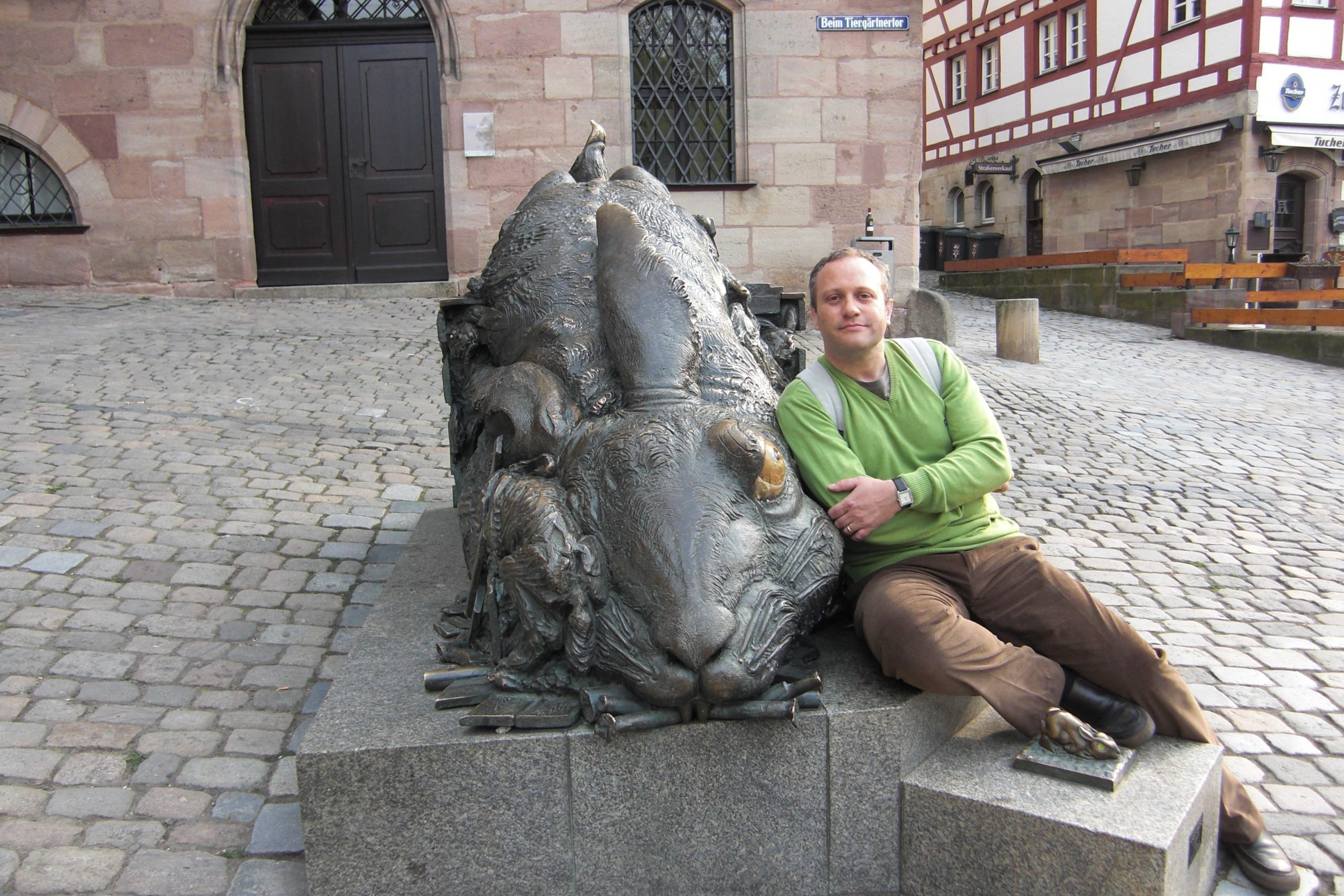 "La Wikipedia ha mejorado muchísimo en los últimos años y es un buen referente para buscar información" 6 «La Wikipedia ha mejorado muchísimo en los últimos años y es un buen referente para buscar información»